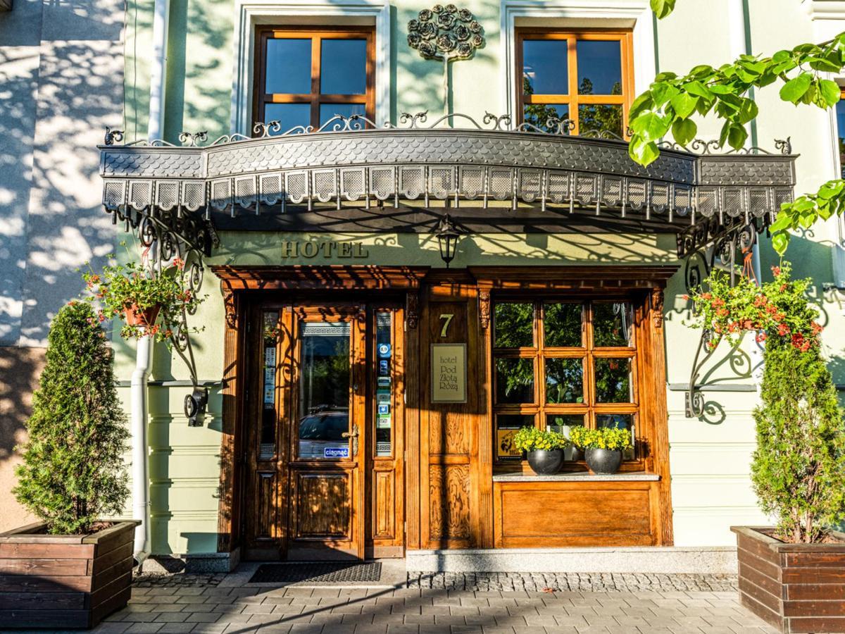Hotel Pod Zlota Roza Kielce Buitenkant foto